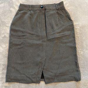 Capriccio Giuseppe Collection Women’s Skirt Size 4